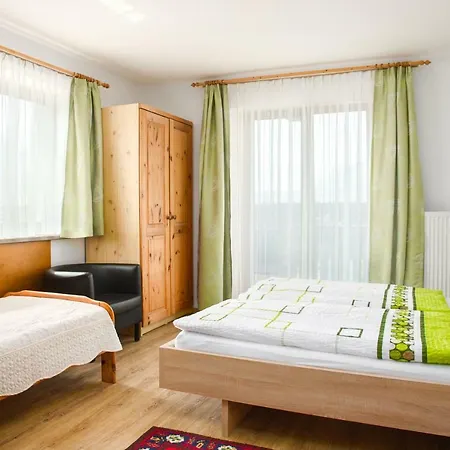 Schwarzenauer 푸겐